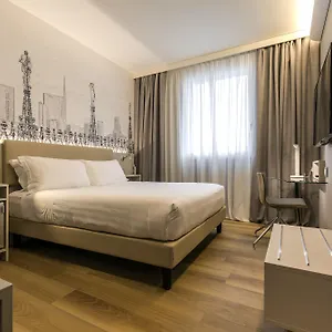 Otel 43 Station